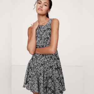 Banana Republic Black and White Sleeveless Fit-and-Flare Dress #215